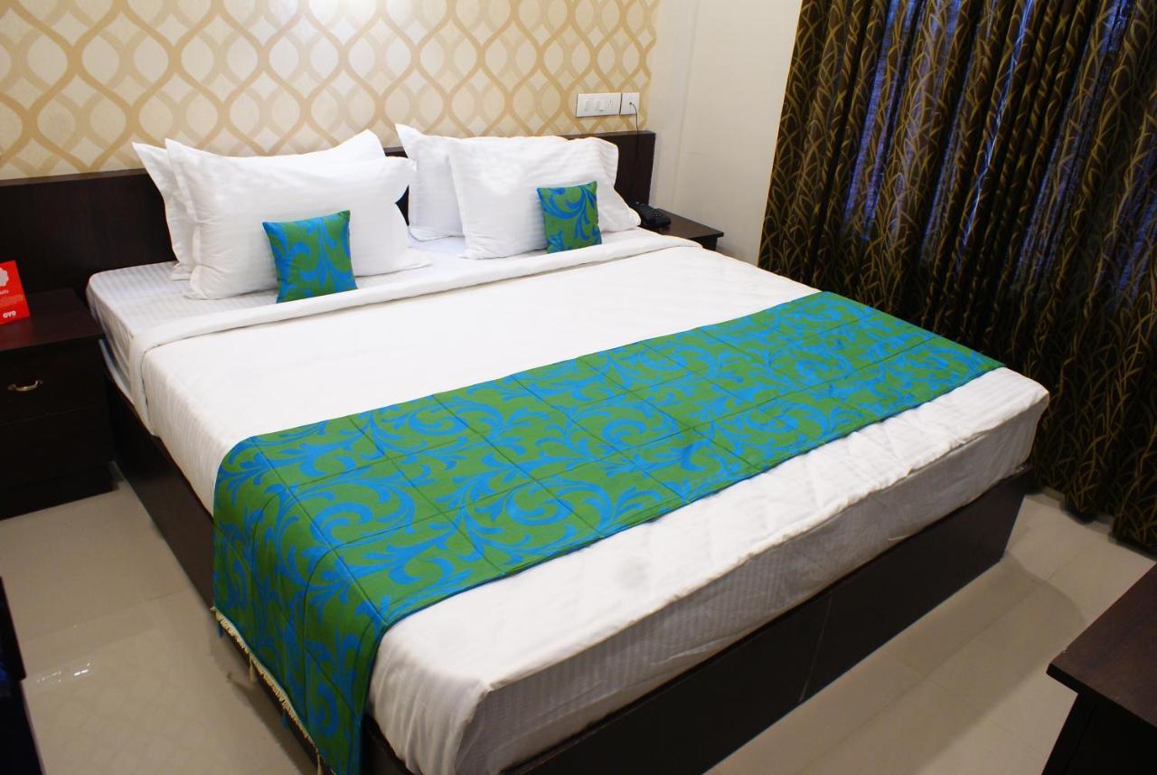 Collection O 8267 Galaxy Inn Коччи Экстерьер фото